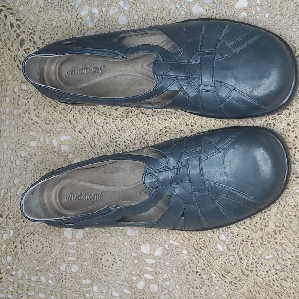 Auditions  size 12W